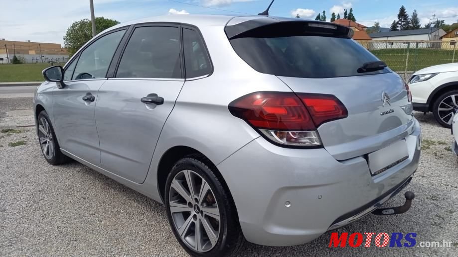 2016' Citroen C4 photo #6