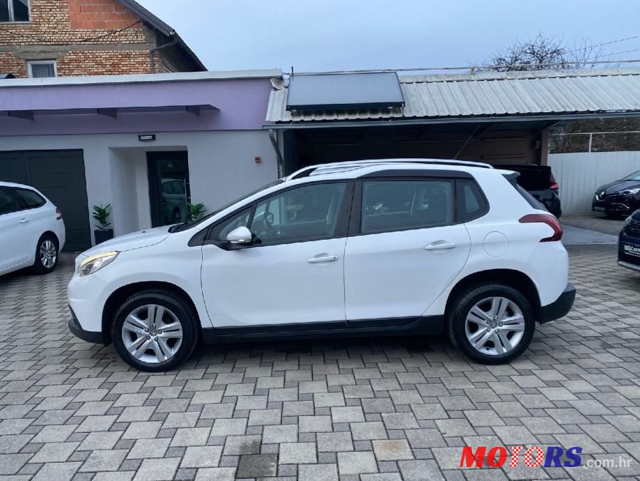 2017' Peugeot 2008 1,6 Bluehdi photo #3