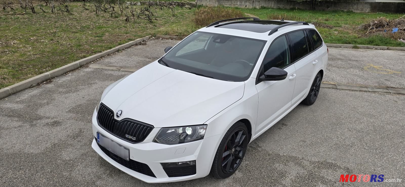 2015' Skoda Octavia Combi photo #1