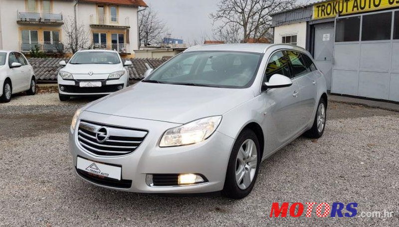 2012' Opel Insignia Karavan photo #1