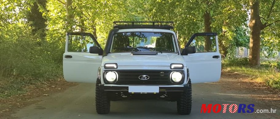 2010' Lada Niva Off Road photo #2