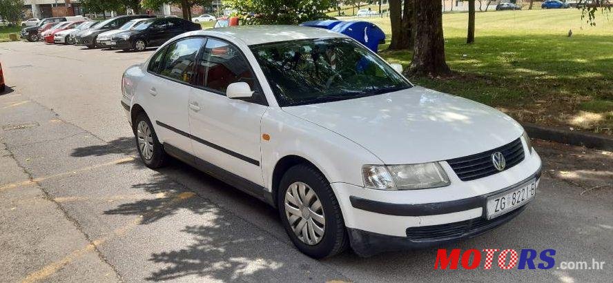 1997' Volkswagen Passat 1,8 photo #1