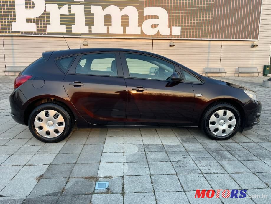 2014' Opel Astra 1.4 photo #5