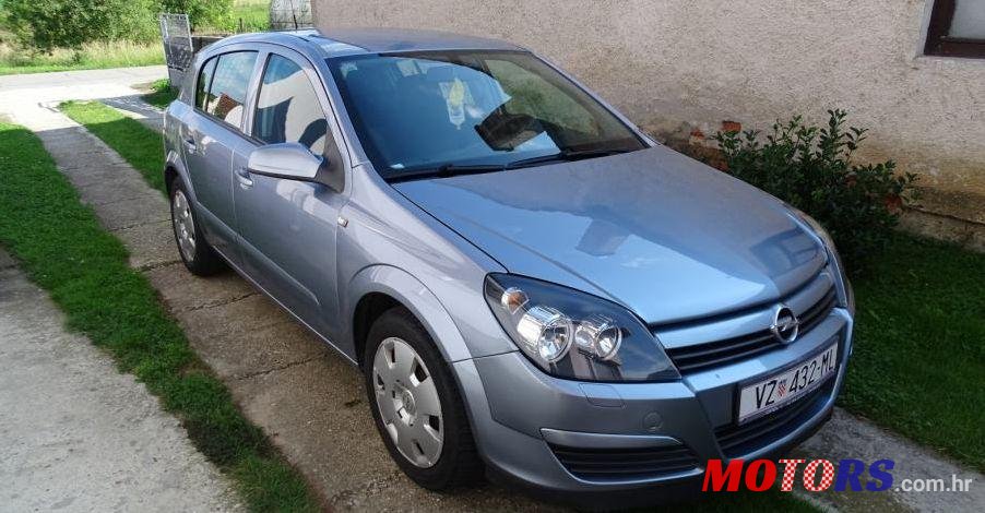 2005' Opel Astra 1,7 Cdti photo #1