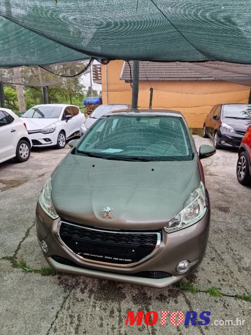 2014' Peugeot 208 photo #4