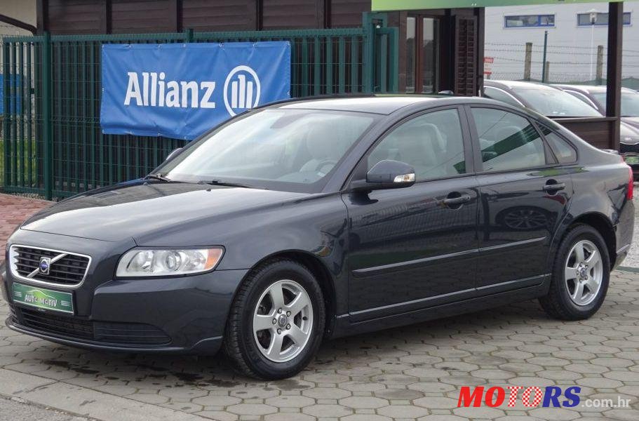 2010' Volvo S40 1,6 D photo #1