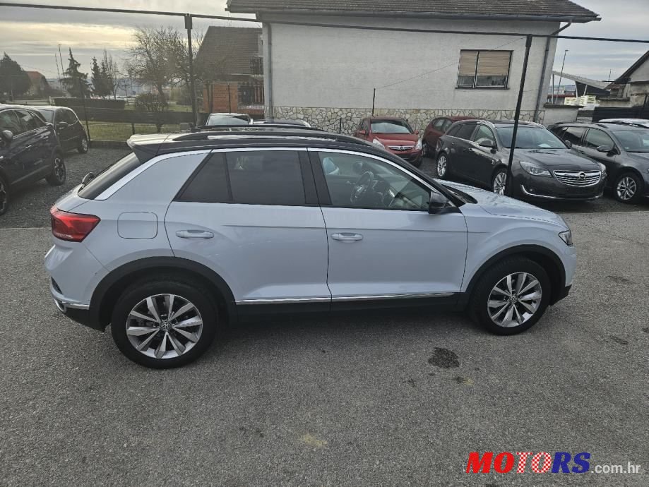 2018' Volkswagen T-Roc 1,6 Tdi photo #3