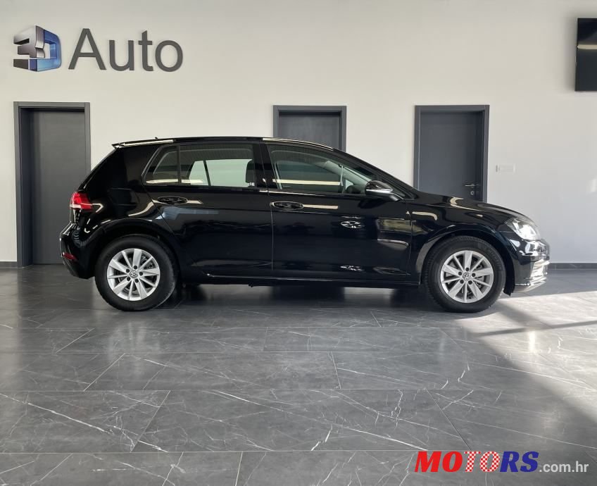 2017' Volkswagen Golf 7 1,6 Tdi photo #1