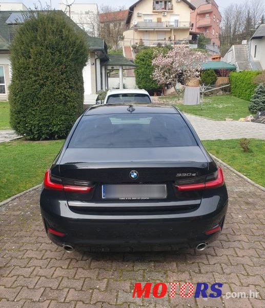 2020' BMW Serija 3 330E photo #2