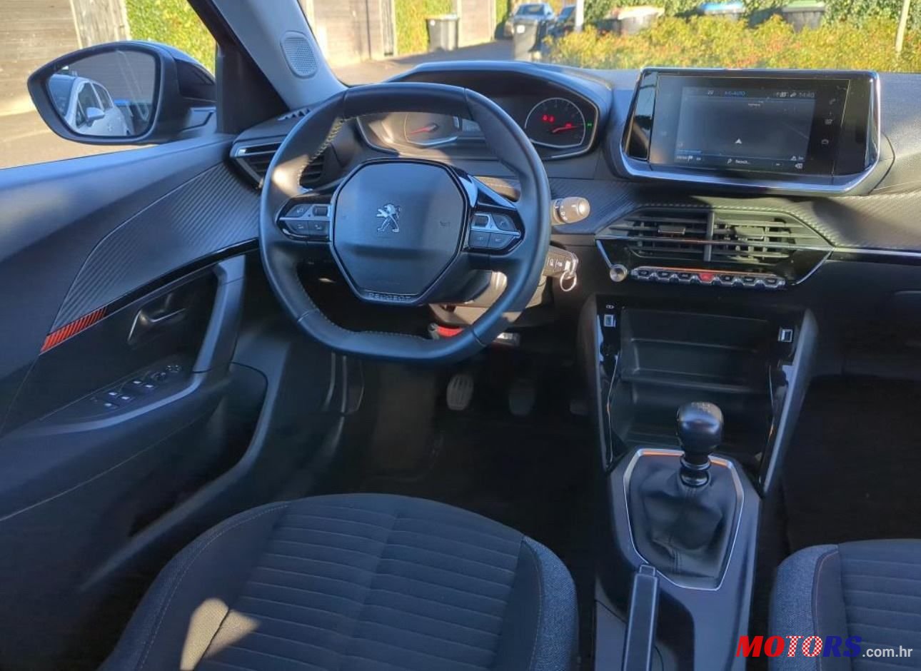 2021' Peugeot 2008 1,5 Bluehdi photo #5