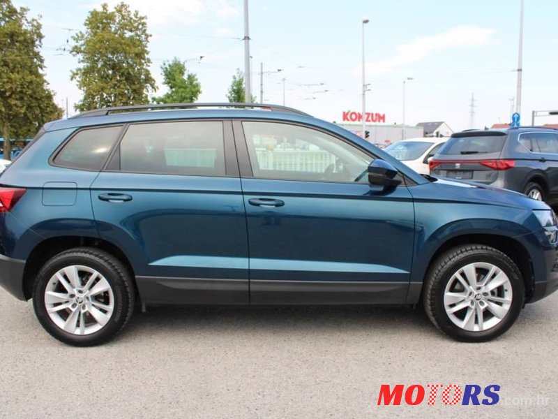 2020' Skoda Karoq 1.0 Tsi photo #3