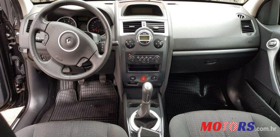 2008' Renault Megane 1,6 16V photo #2