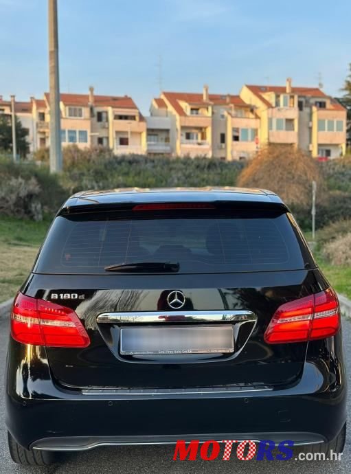 2016' Mercedes-Benz B-Klasa 180 D photo #6