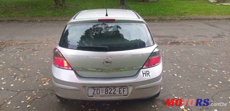 2009' Opel Astra photo #6