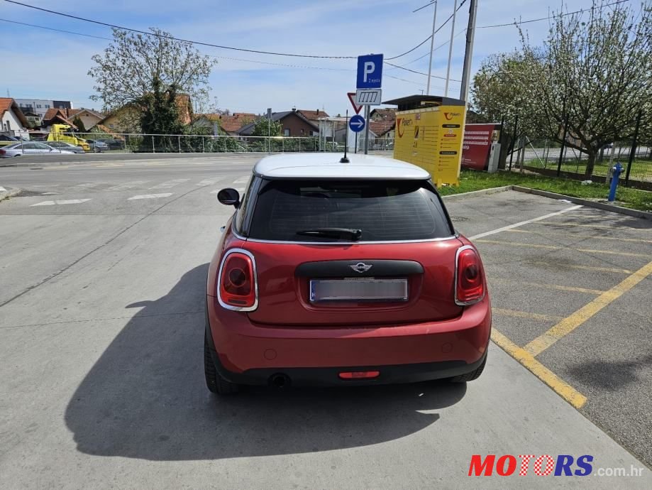 2015' MINI One D photo #4