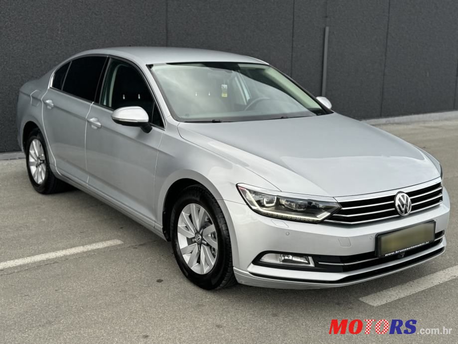2016' Volkswagen Passat 2,0 Tdi Bmt photo #3