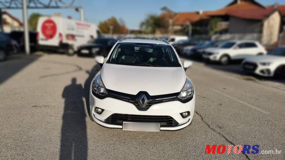 2019' Renault Clio photo #1
