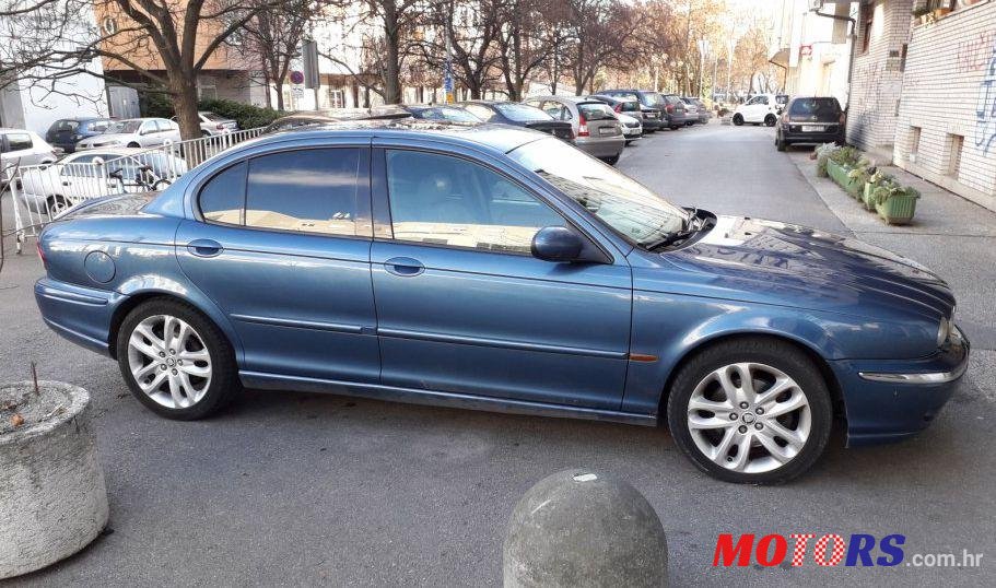 2001' Jaguar X-Type 2,5 V6 photo #3
