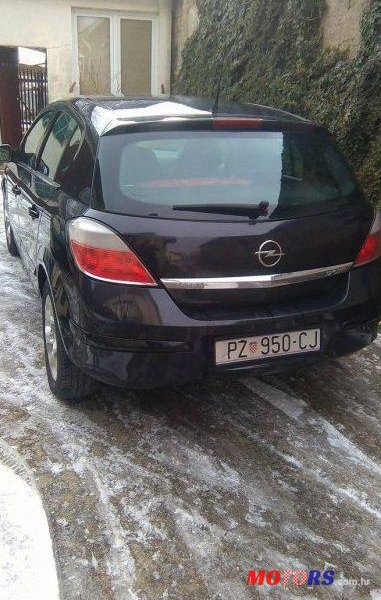 2004' Opel Astra 1,7 Cdti photo #2
