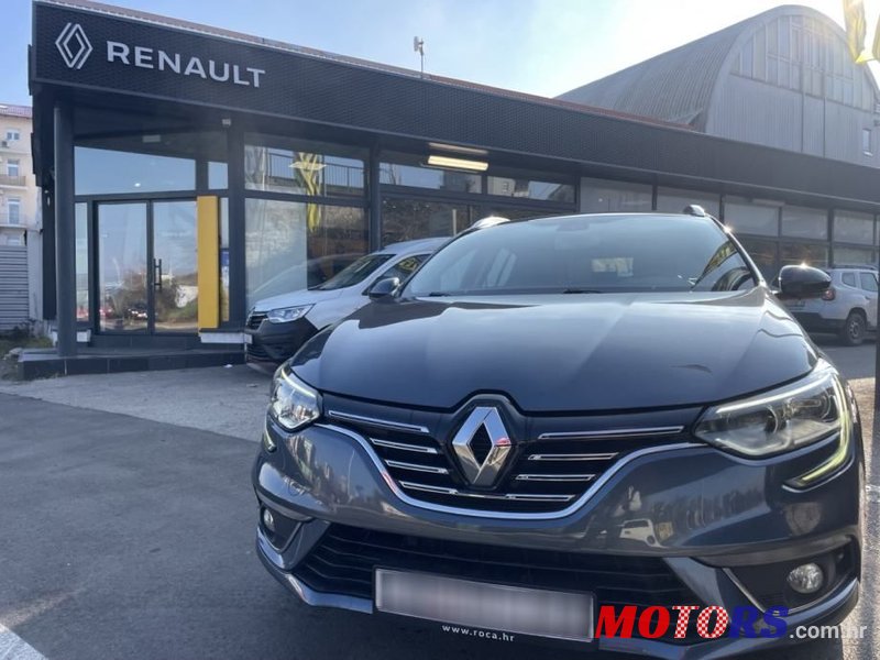 2017' Renault Megane Grandtour photo #2