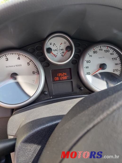 2006' Peugeot 207 1,4 16V photo #1