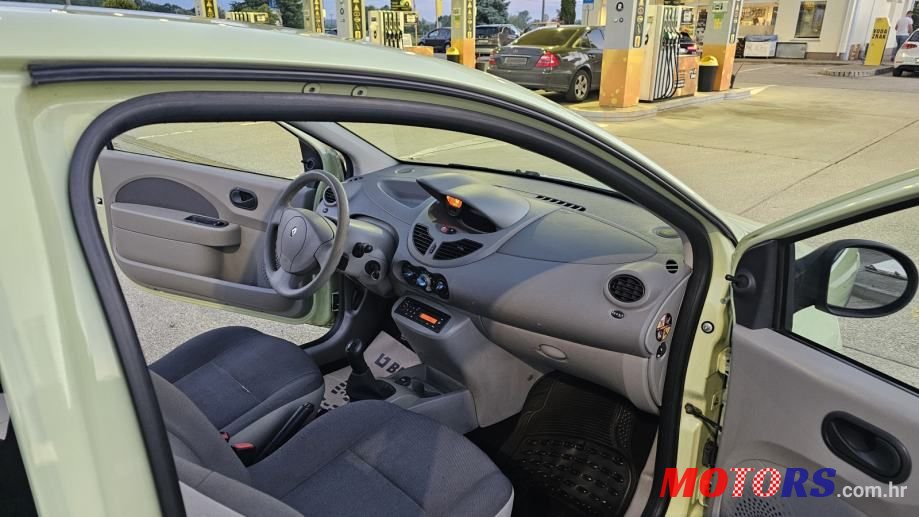 2008' Renault Twingo 1,5 Dci photo #4
