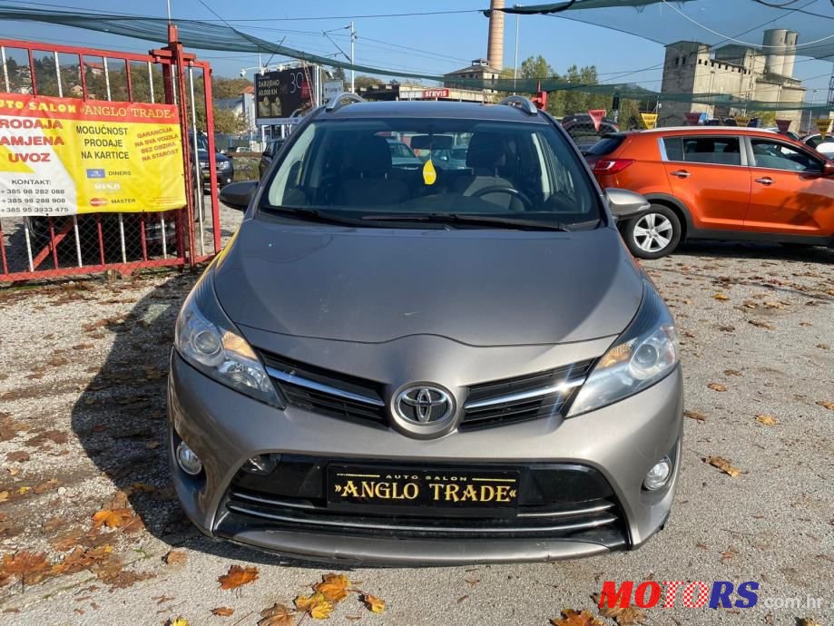 2015' Toyota Verso 1.6 D photo #2