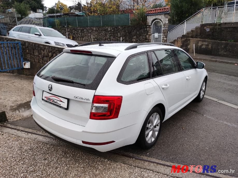 2019' Skoda Octavia Combi photo #4