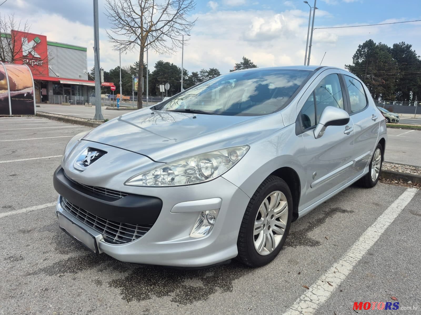 2011' Peugeot 308 1,4 16V Vti photo #1