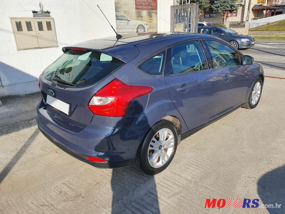 2011' Ford Focus 1,6 photo #4