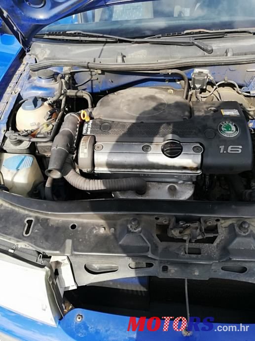 2001' Skoda Octavia 1,6 photo #3