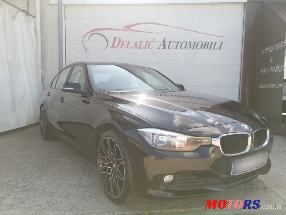 2013' BMW Serija 3 318D photo #2