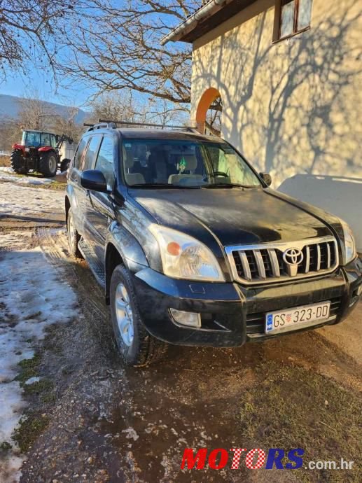 2006' Toyota Land Cruiser photo #3