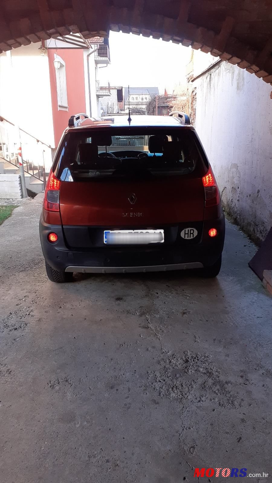 2008' Renault Scenic 1,6 16V photo #3