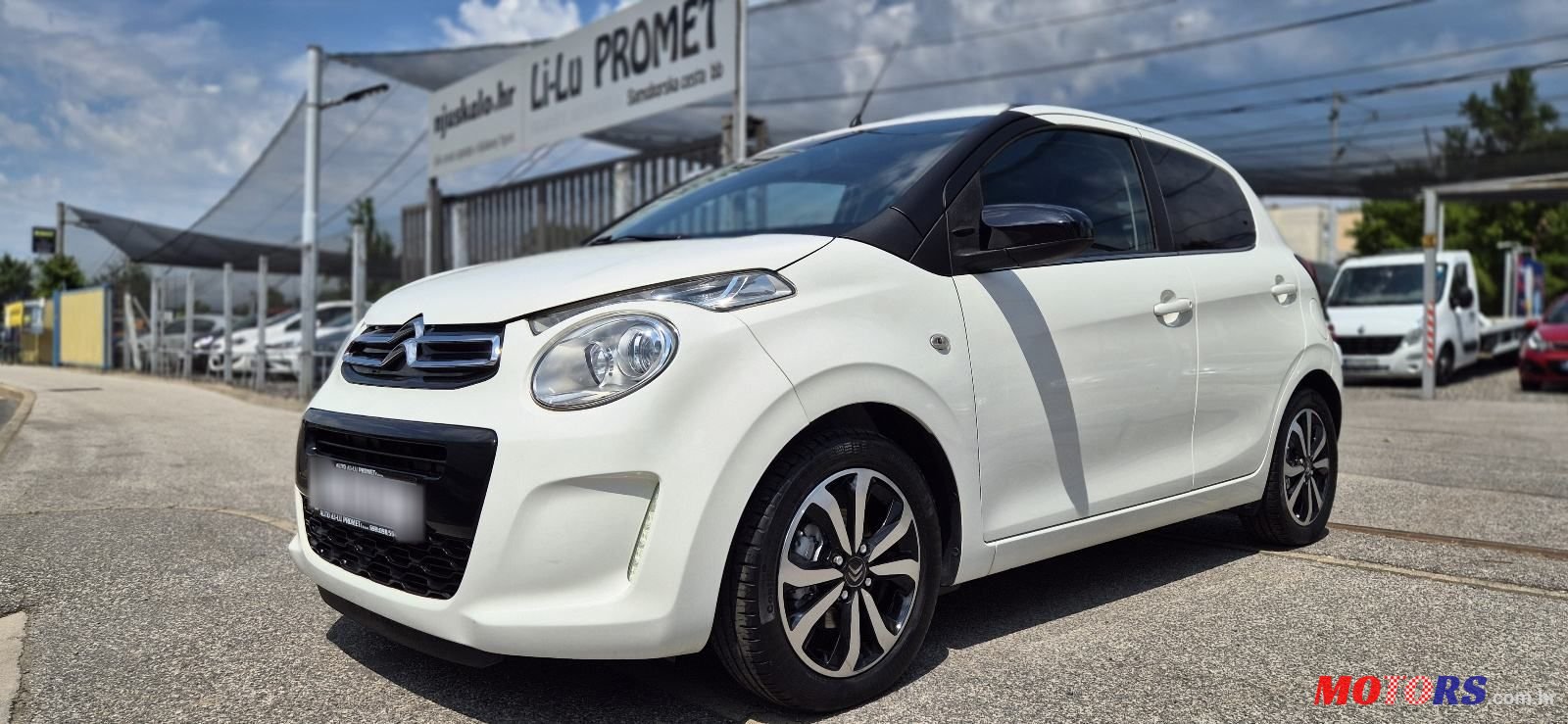 2015' Citroen C1 1,0 Vti 68 photo #2