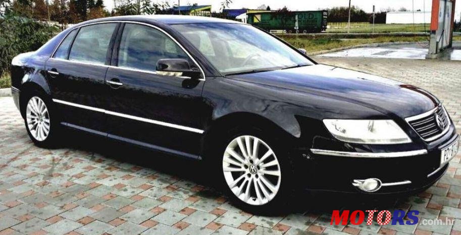2008' Volkswagen Phaeton photo #2