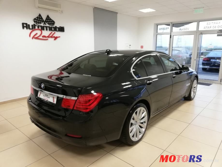 2009' BMW Serija 7 730D photo #5