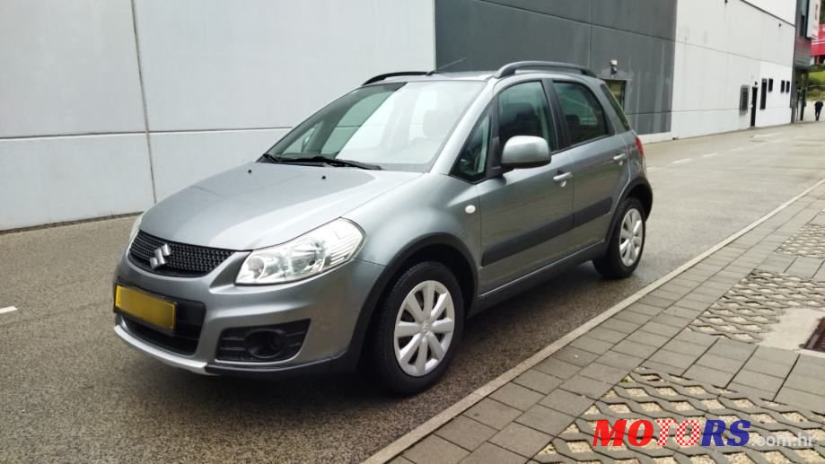 2011' Suzuki SX4 1,6 Glx photo #1