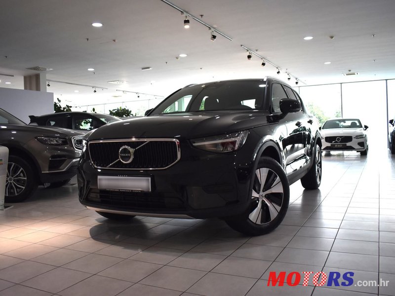 2024' Volvo XC40 photo #1