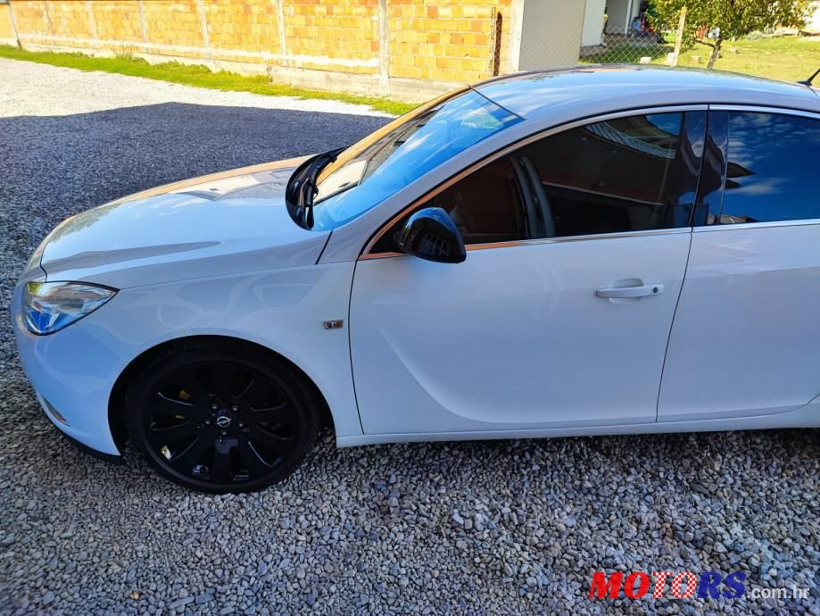 2009' Opel Insignia photo #3