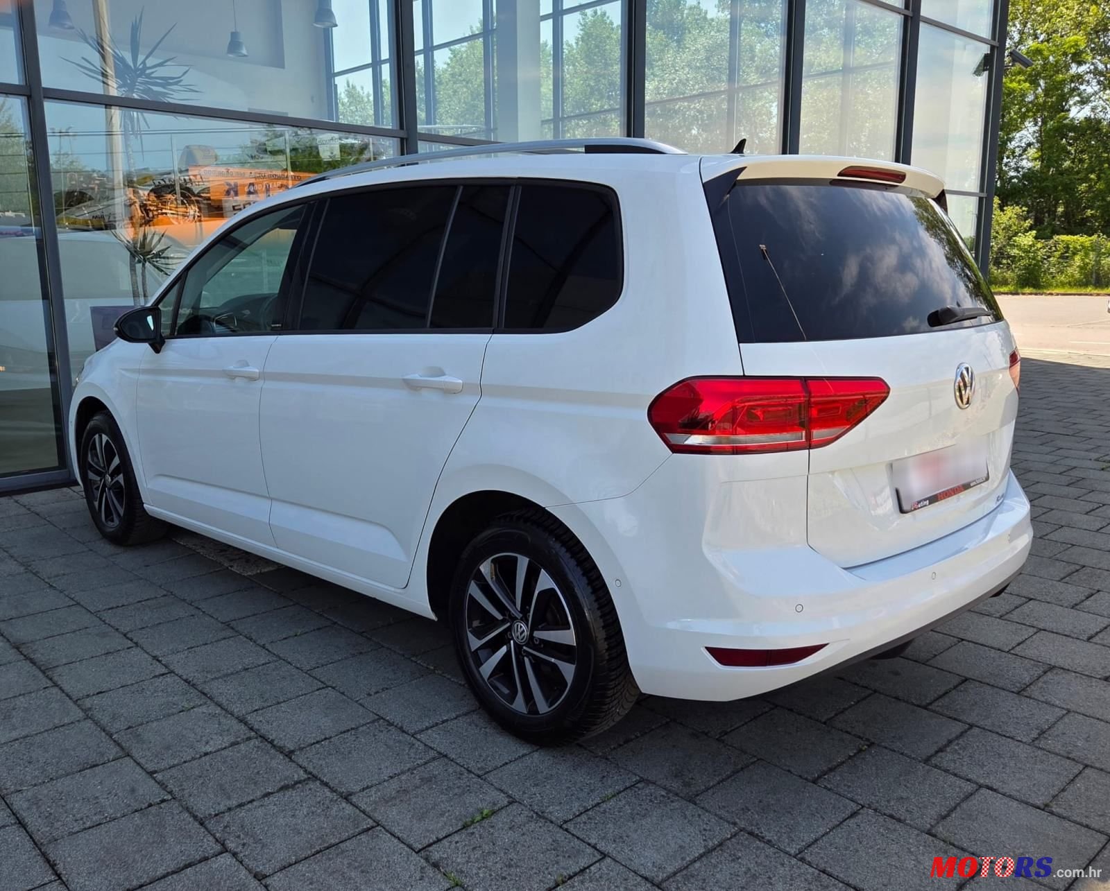 2019' Volkswagen Touran 1.5 Tsi Dsg photo #4