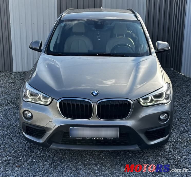 2017' BMW X1 18D photo #3