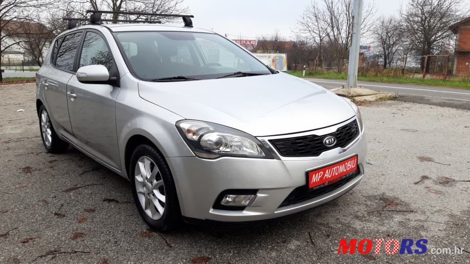 2010' Kia Ceed 1,6 Crdi photo #3