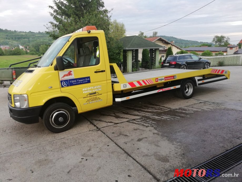 2000' Volkswagen LT46 photo #1