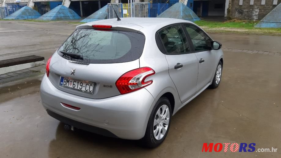2014' Peugeot 208 1,4 Hdi photo #4