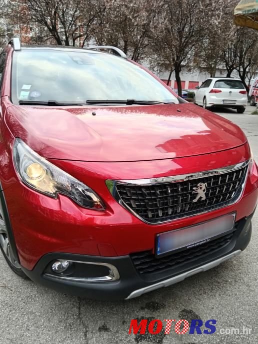 2017' Peugeot 2008 1,2 photo #2