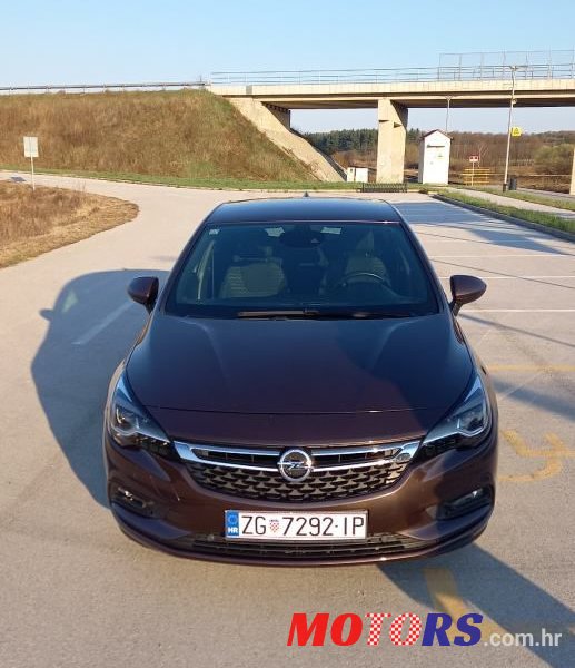 2016' Opel Astra 1.6 Cdti photo #2
