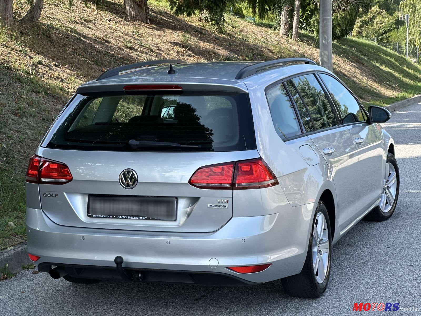 2015' Volkswagen Golf VII Variant photo #3