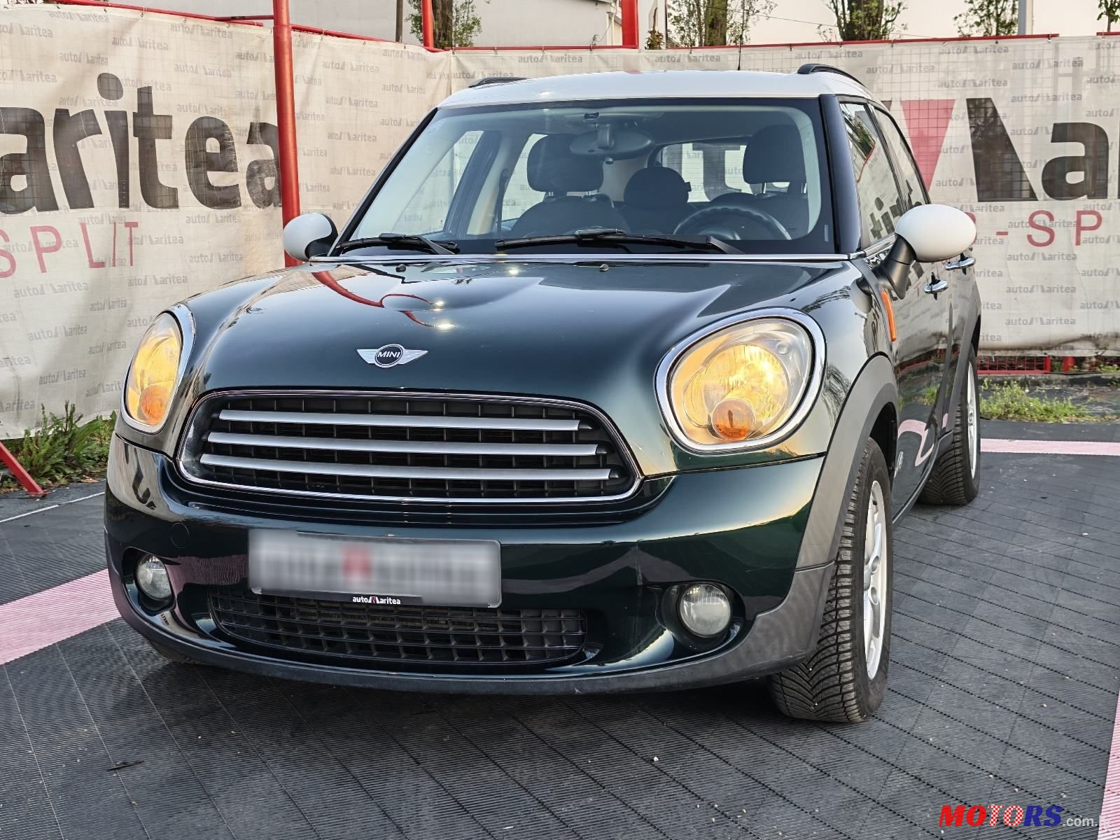 2010' MINI Countryman 1,6 D photo #3