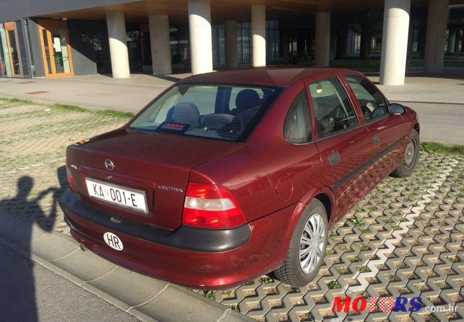 1998' Opel Vectra 1,6 I 16V photo #1